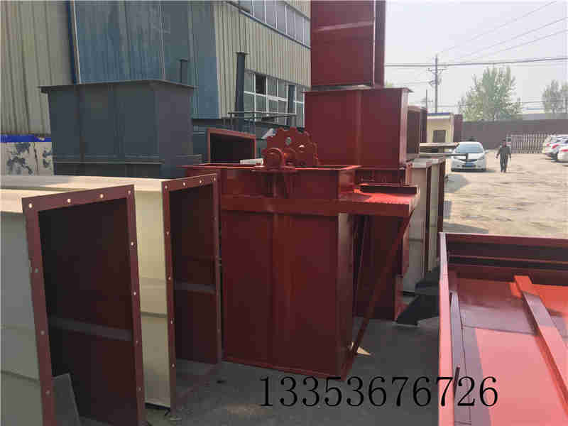 礦用斗式提升機21 礦用斗式提升機21